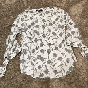 Sale!! Black & white floral 41 Hawthorn Stitch Fix